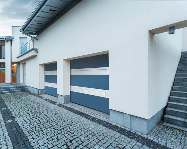 Porte de garage Visio-panoramique bi-couleur bleu-blanc la-toulousaine